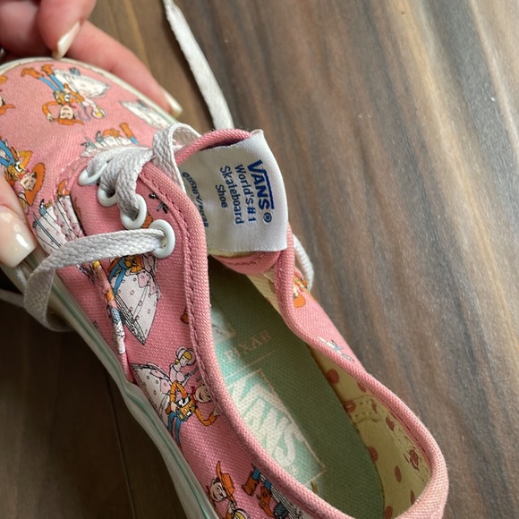 VANS- limited edition Disney collaboration - Picture 3 of 9